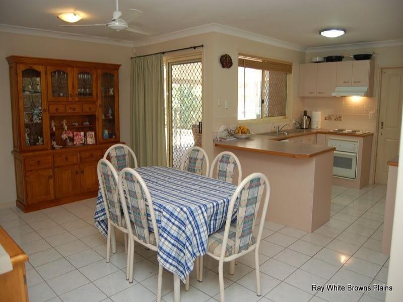 68 Bushland Drive, Regents Park QLD 4118