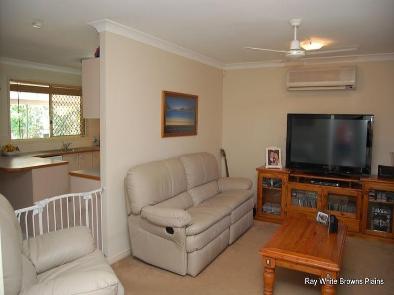 68 Bushland Drive, Regents Park QLD 4118
