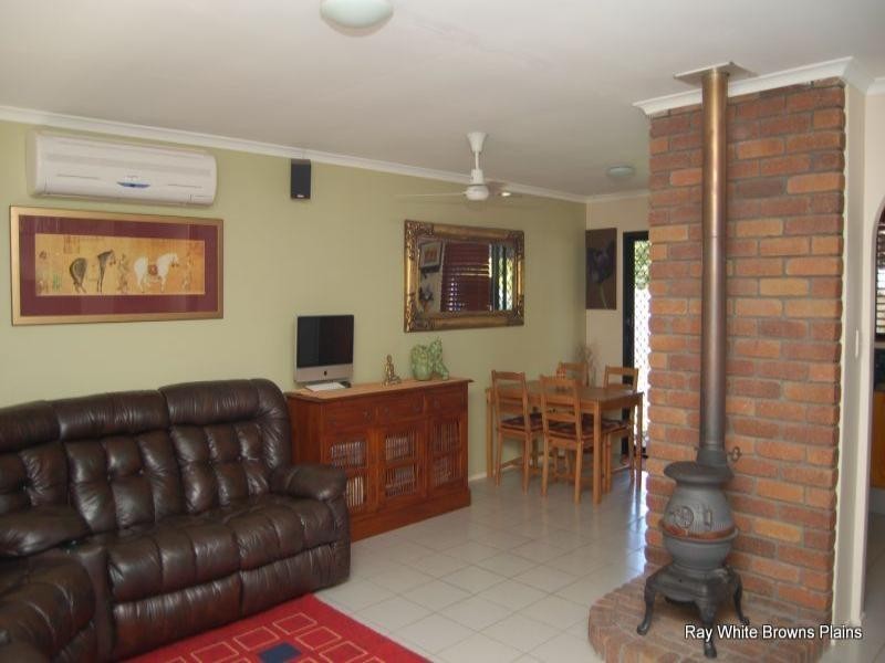 3 Stangate Street, Hillcrest QLD 4118