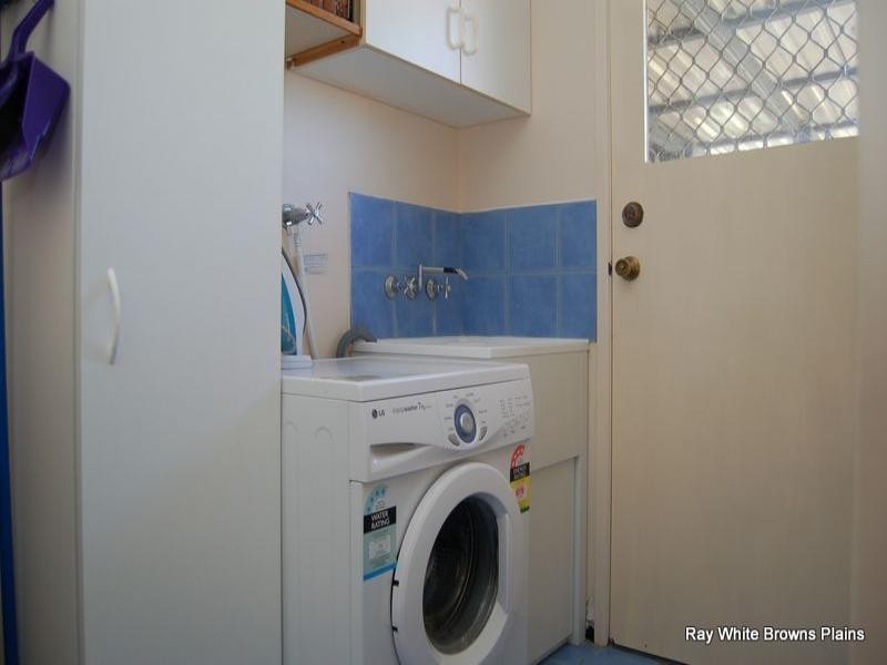 3 Stangate Street, Hillcrest QLD 4118