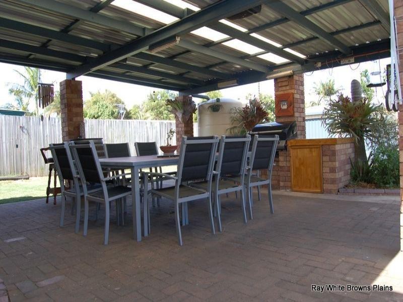 3 Stangate Street, Hillcrest QLD 4118