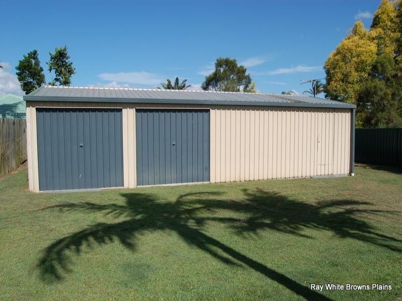 3 Stangate Street, Hillcrest QLD 4118