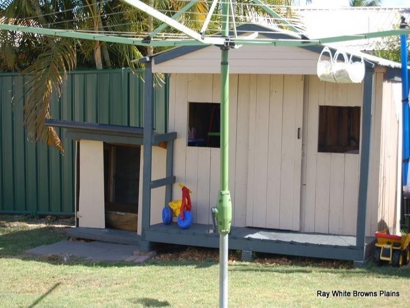 3 Stangate Street, Hillcrest QLD 4118