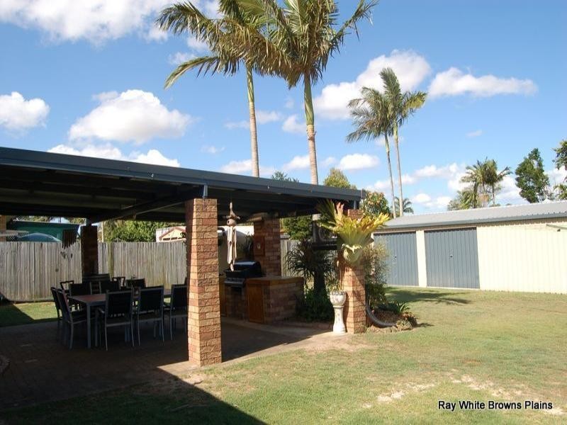 3 Stangate Street, Hillcrest QLD 4118