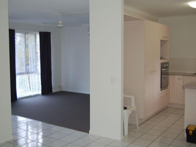 Regents Park QLD 4118