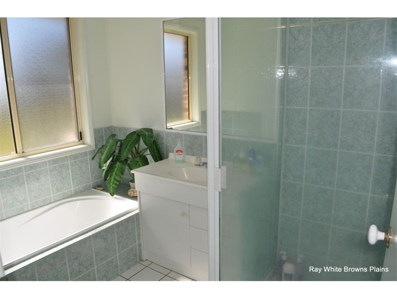85 Lamberth Road, Regents Park QLD 4118