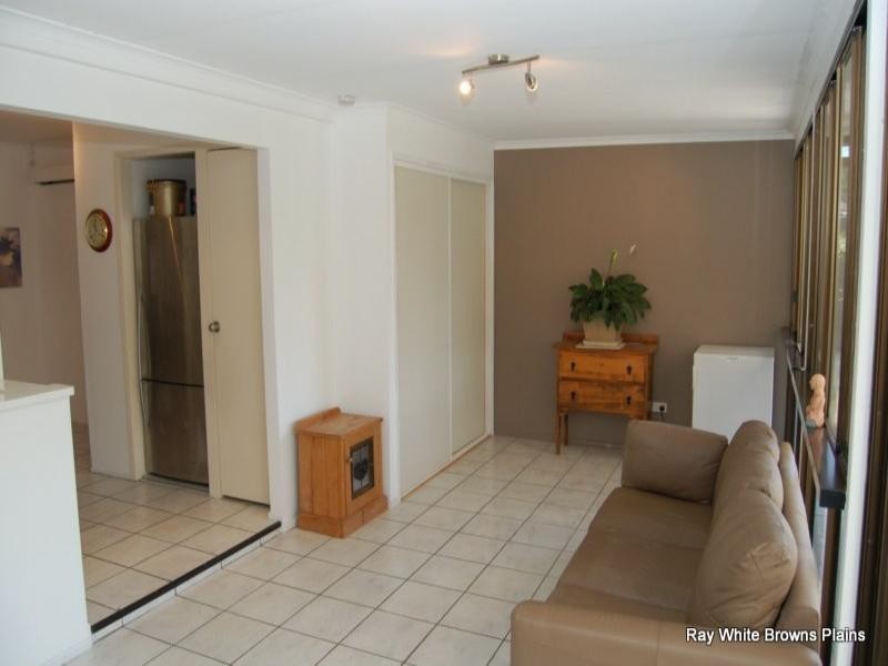 10 Campden Street, Browns Plains QLD 4118