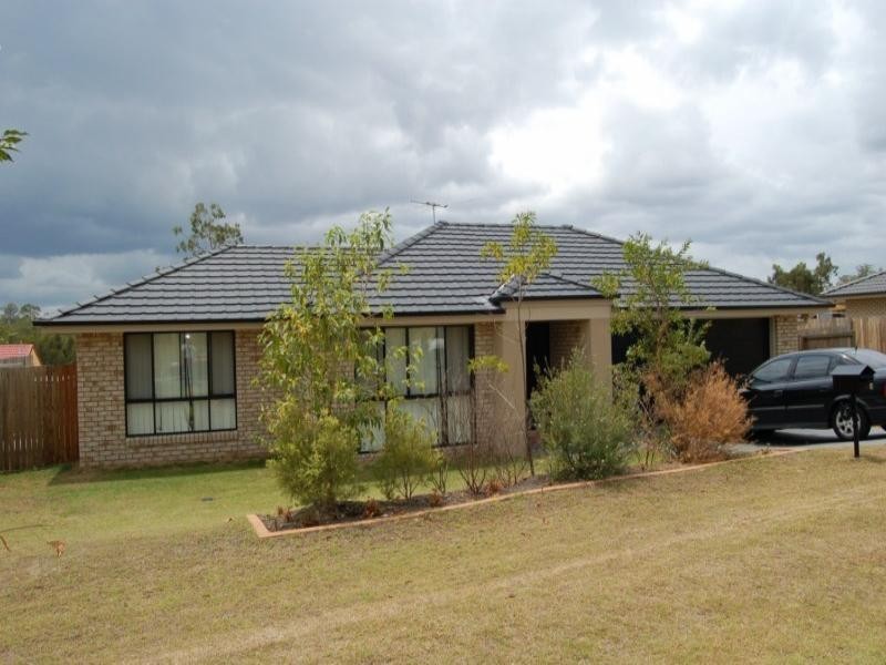 4 Marigold Avenue, Regents Park QLD 4118