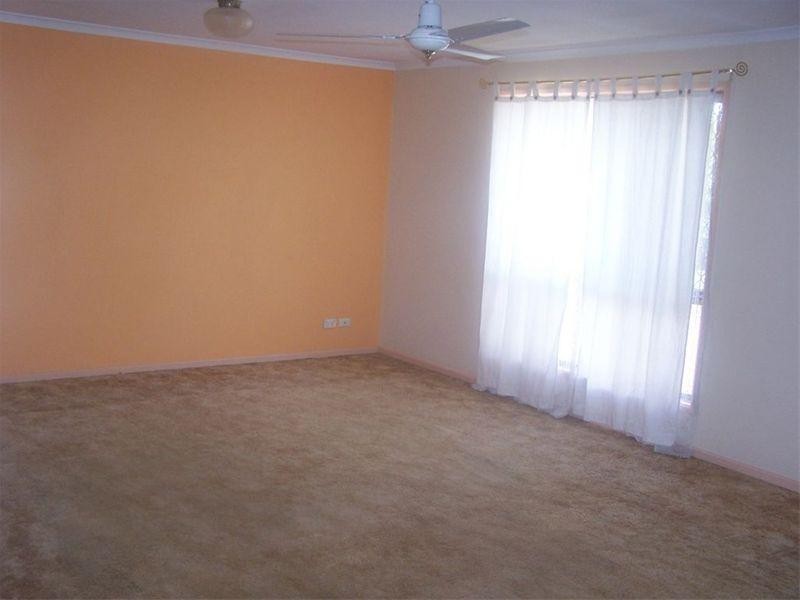 Regents Park QLD 4118