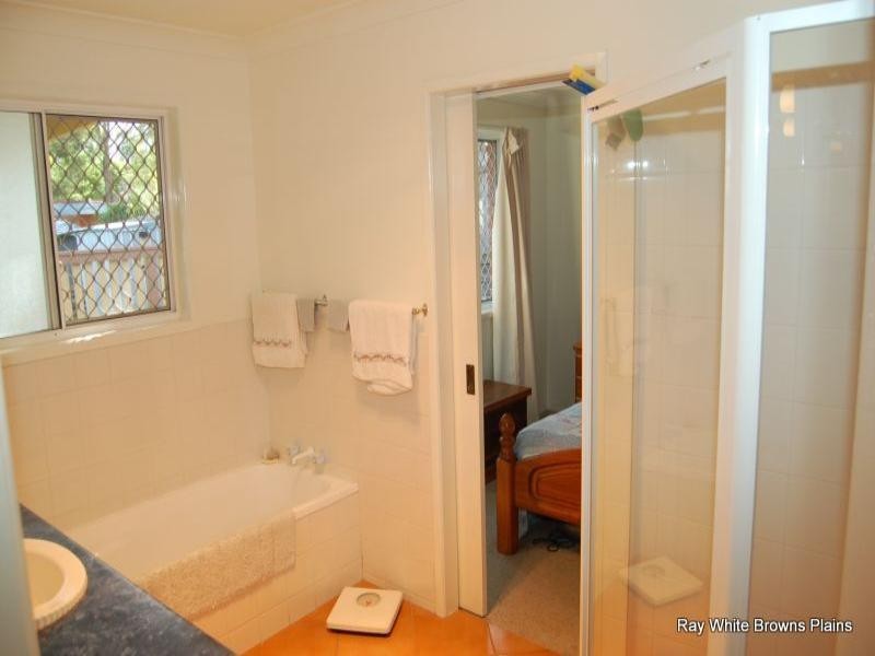 35 Owens Street, Boronia Heights QLD 4124