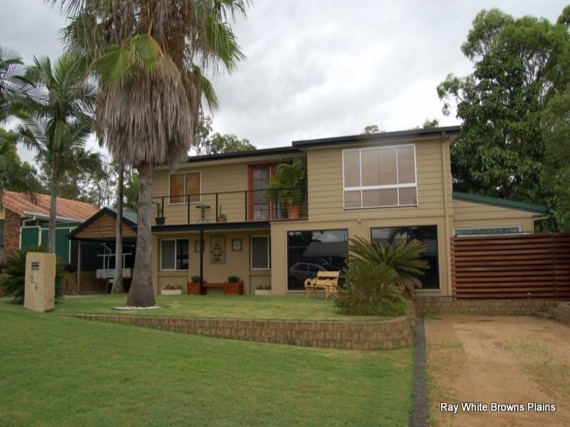 24 Pine Street, Hillcrest QLD 4118