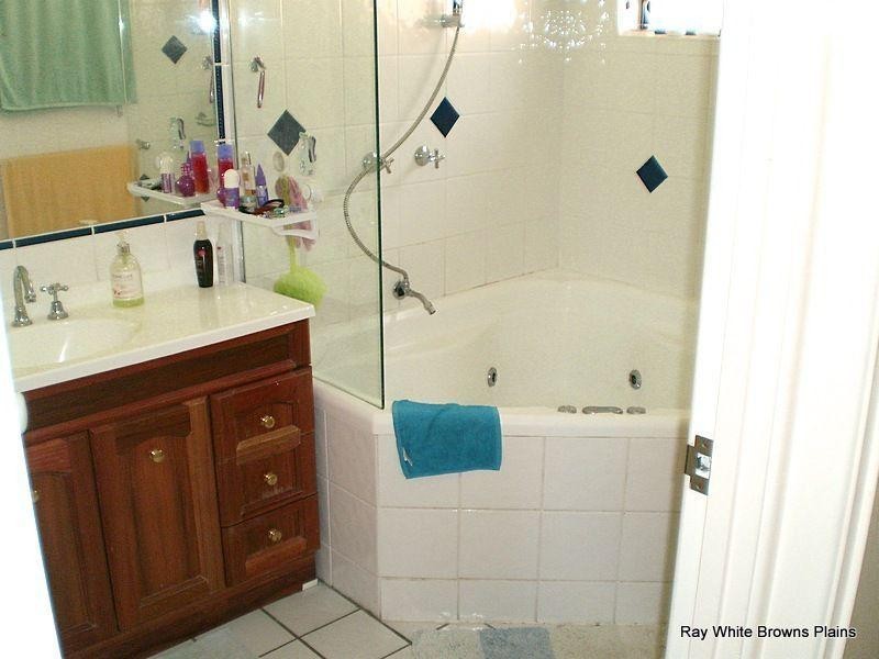 31 Antlia Street, Regents Park QLD 4118