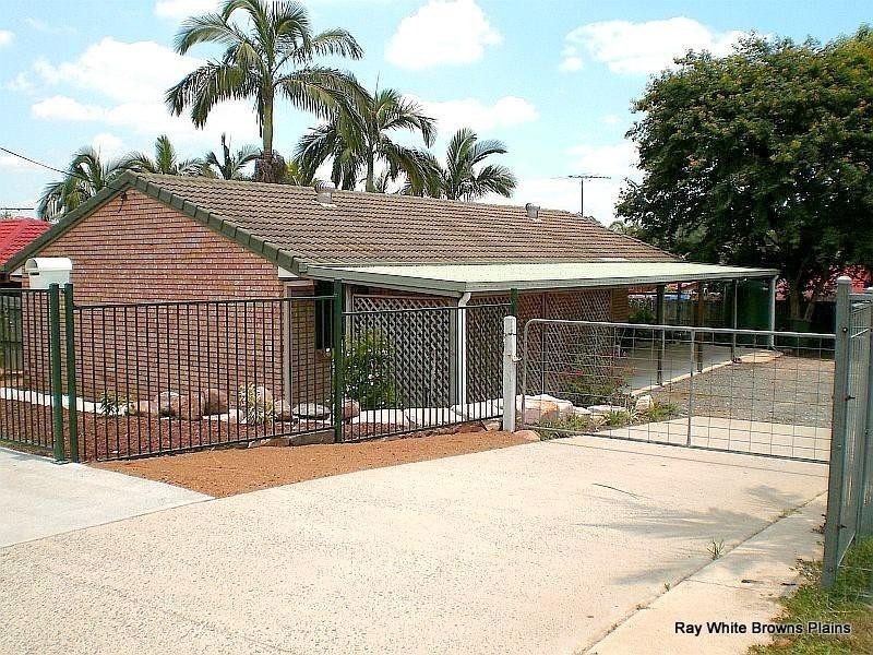 95 Middle Road, Hillcrest QLD 4118