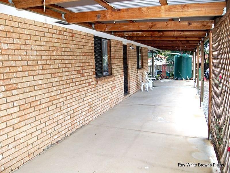 95 Middle Road, Hillcrest QLD 4118