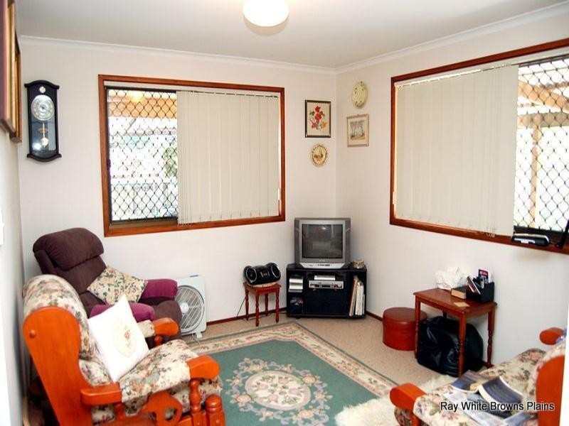 95 Middle Road, Hillcrest QLD 4118