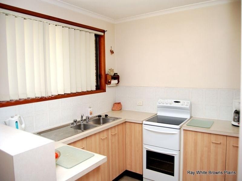 95 Middle Road, Hillcrest QLD 4118