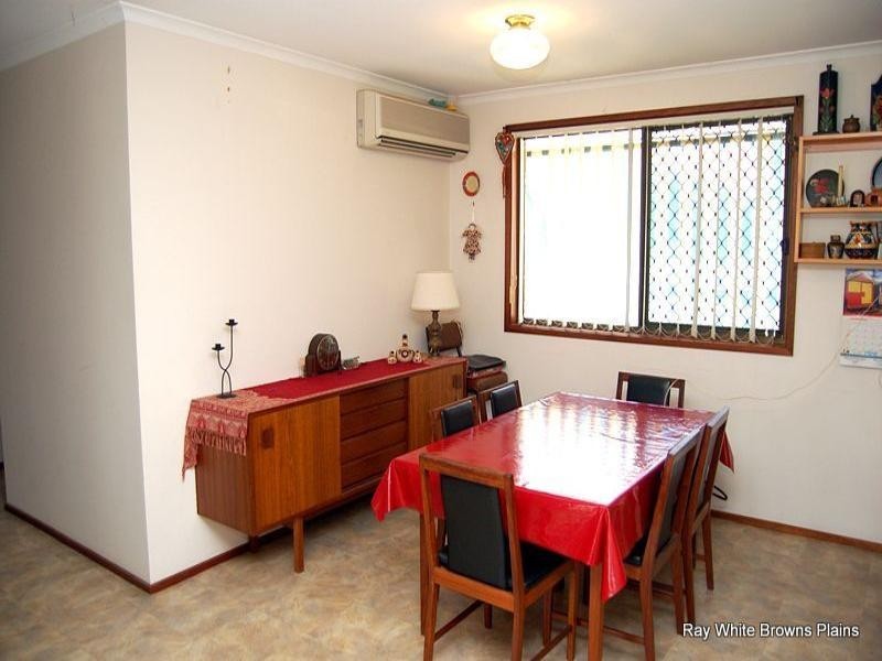 95 Middle Road, Hillcrest QLD 4118