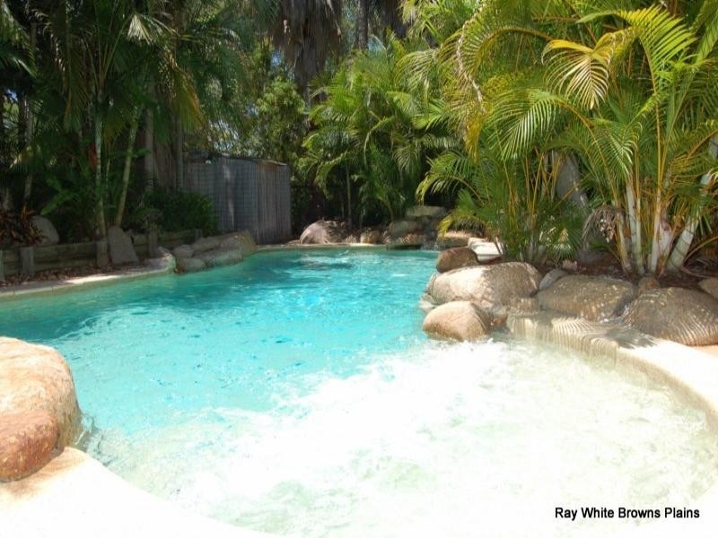 77 Talinga Drive, Park Ridge QLD 4125