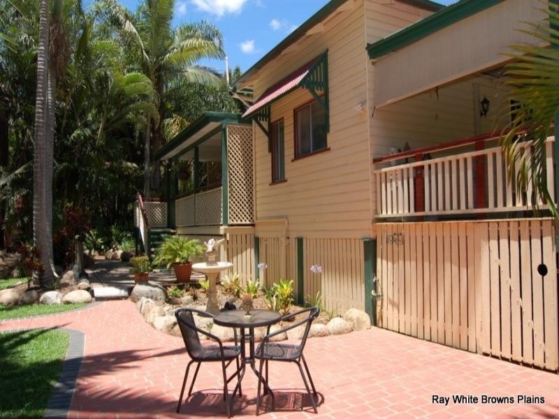 77 Talinga Drive, Park Ridge QLD 4125