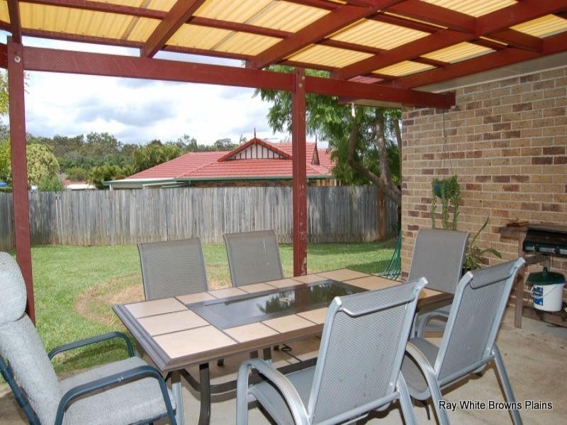 14 Conferta Place, Regents Park QLD 4118