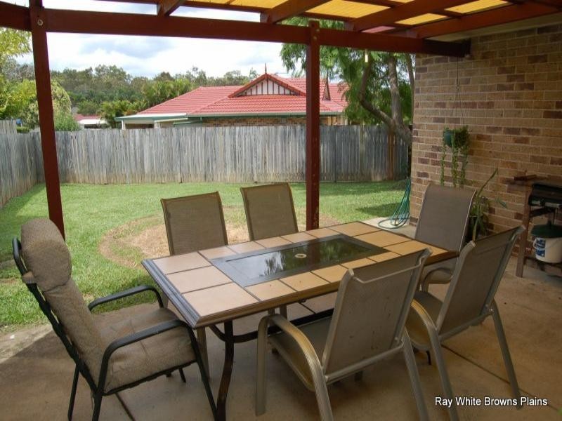 14 Conferta Place, Regents Park QLD 4118