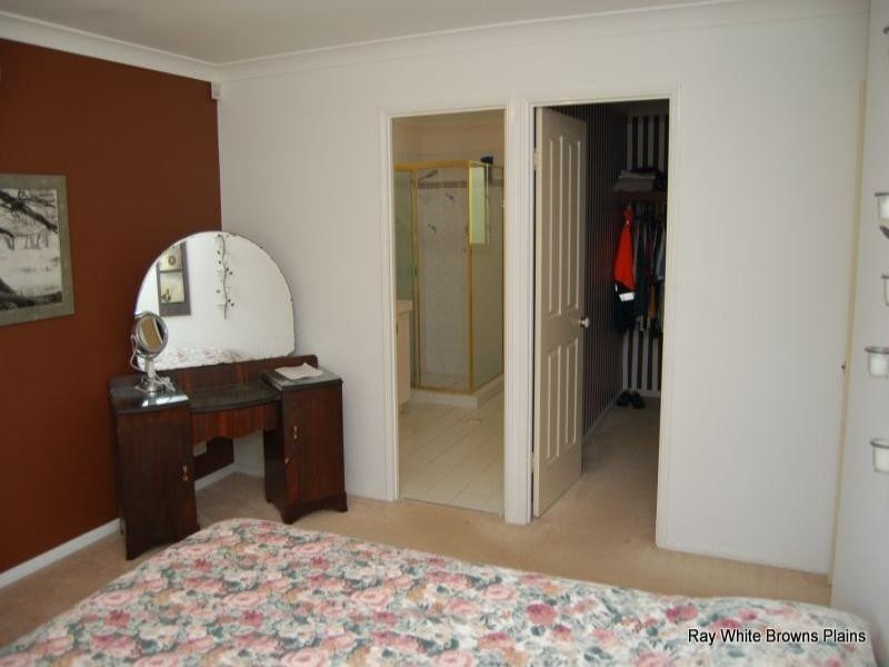 14 Conferta Place, Regents Park QLD 4118