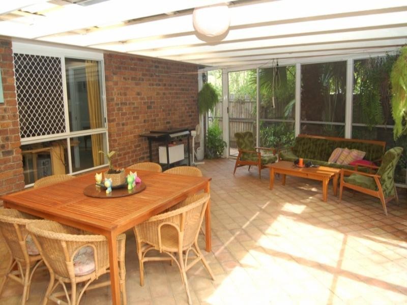 4 Kingvale Street, Regents Park QLD 4118