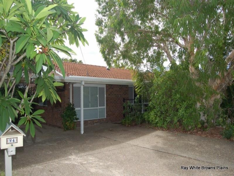 4 Kingvale Street, Regents Park QLD 4118