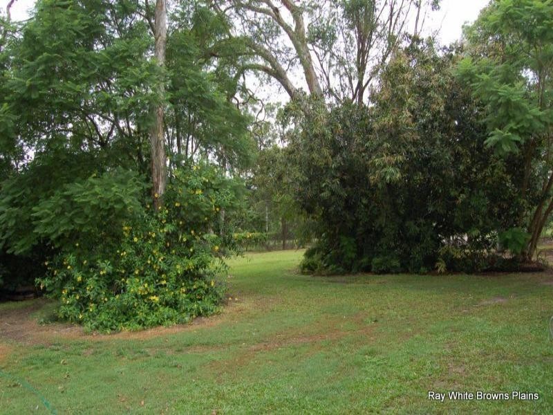 114 Crest Road, Greenbank QLD 4124