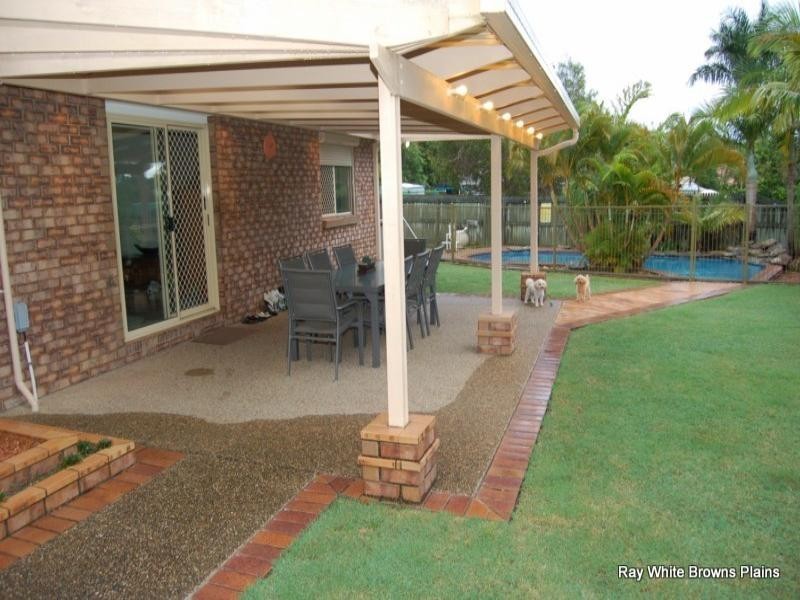 27 Cianthus Street, Regents Park QLD 4118