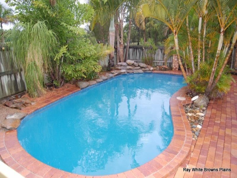 27 Cianthus Street, Regents Park QLD 4118