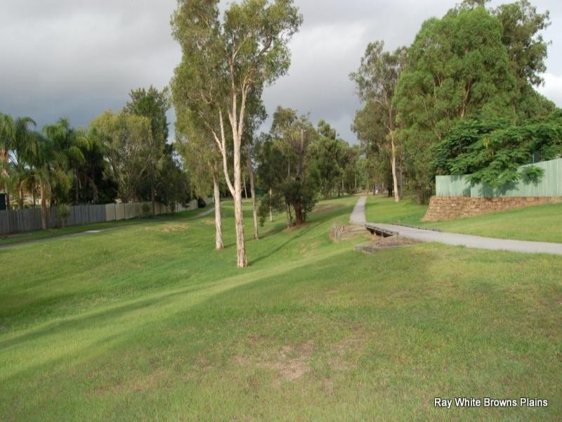 27 Cianthus Street, Regents Park QLD 4118