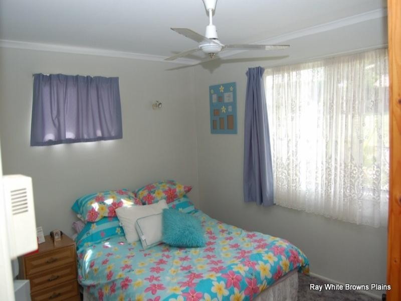 12 Liana Court, Regents Park QLD 4118