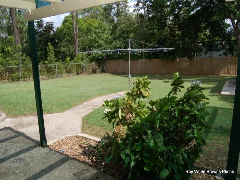 12 Liana Court, Regents Park QLD 4118