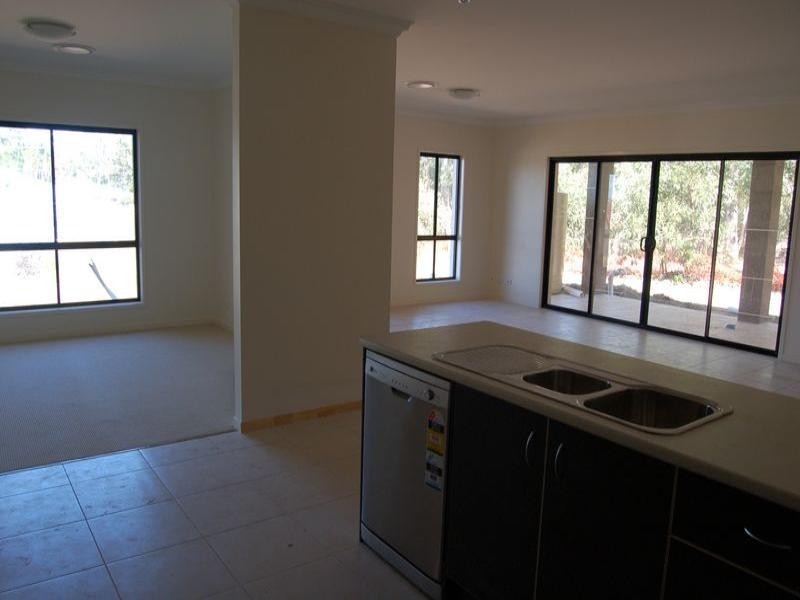 Hillcrest QLD 4118