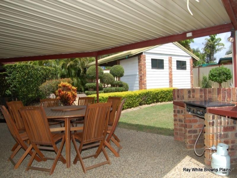 3 Volant Street, Regents Park QLD 4118