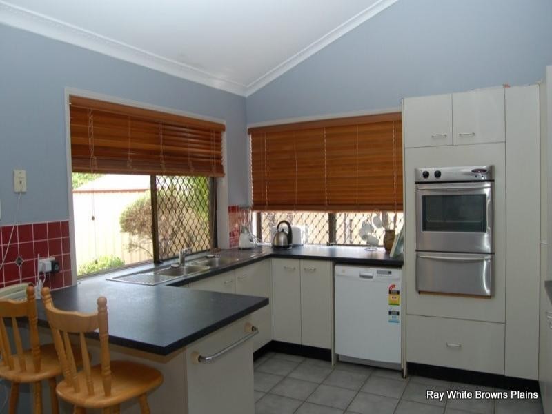 3 Volant Street, Regents Park QLD 4118