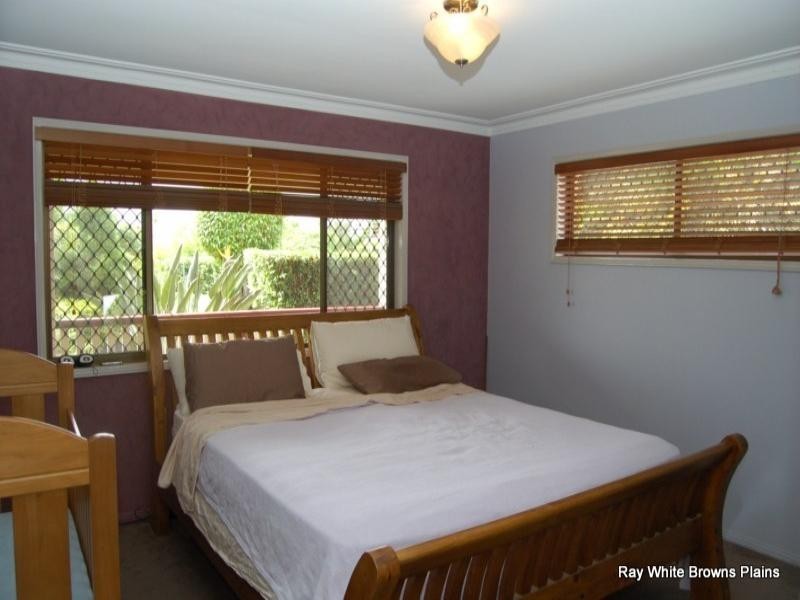 3 Volant Street, Regents Park QLD 4118