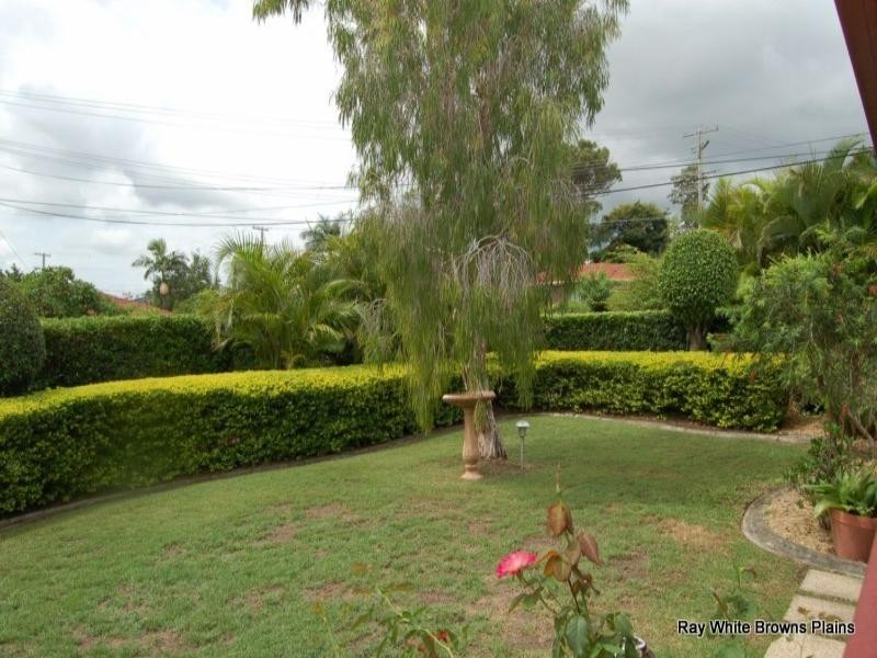 3 Volant Street, Regents Park QLD 4118