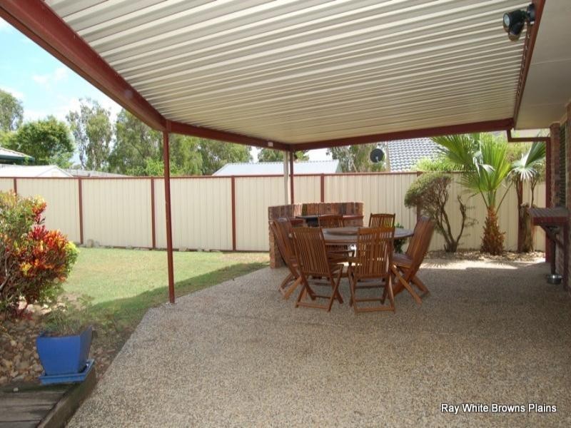 3 Volant Street, Regents Park QLD 4118