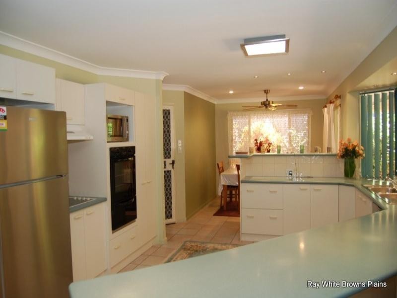 58 Solandra Circuit, Regents Park QLD 4118