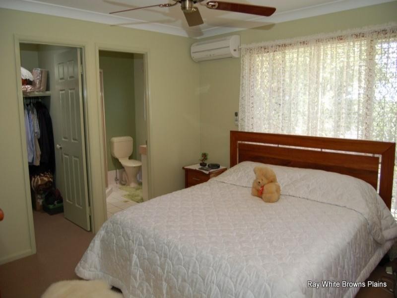 58 Solandra Circuit, Regents Park QLD 4118