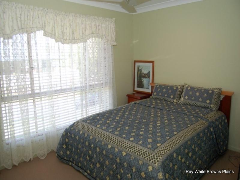 58 Solandra Circuit, Regents Park QLD 4118