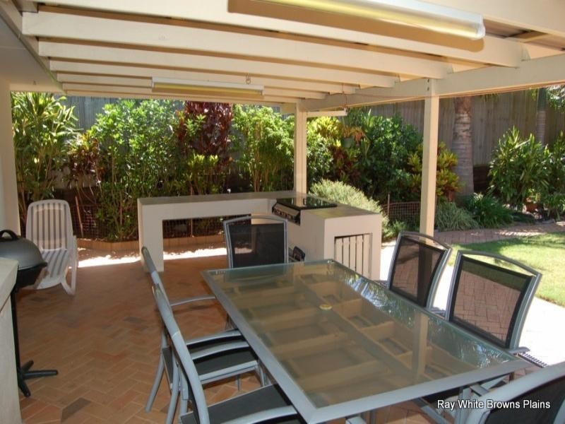 58 Solandra Circuit, Regents Park QLD 4118