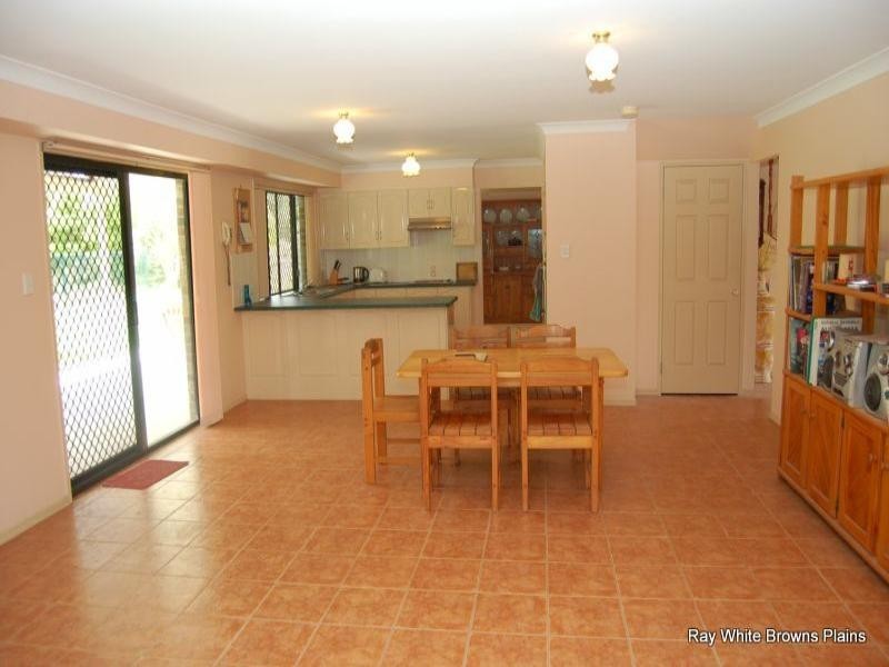13-15 Belvedere Drive, Park Ridge QLD 4125