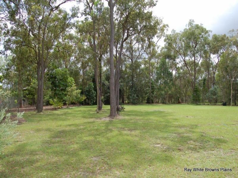 13-15 Belvedere Drive, Park Ridge QLD 4125