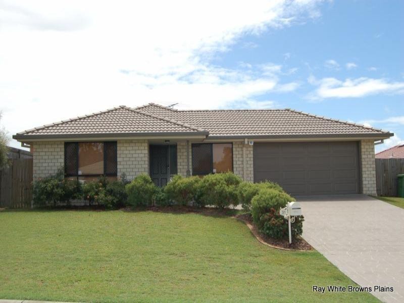 31 Paul Drive, Regents Park QLD 4118
