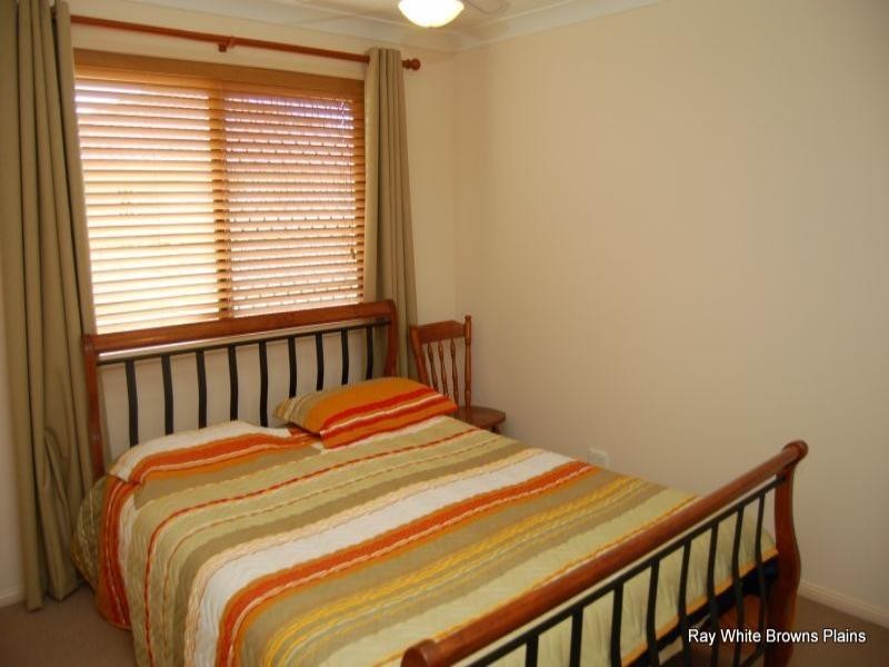 31 Paul Drive, Regents Park QLD 4118