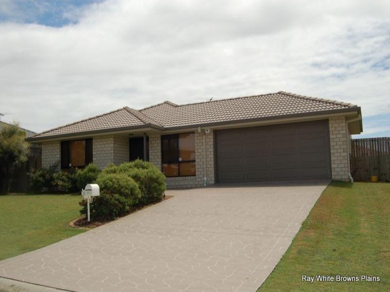 31 Paul Drive, Regents Park QLD 4118