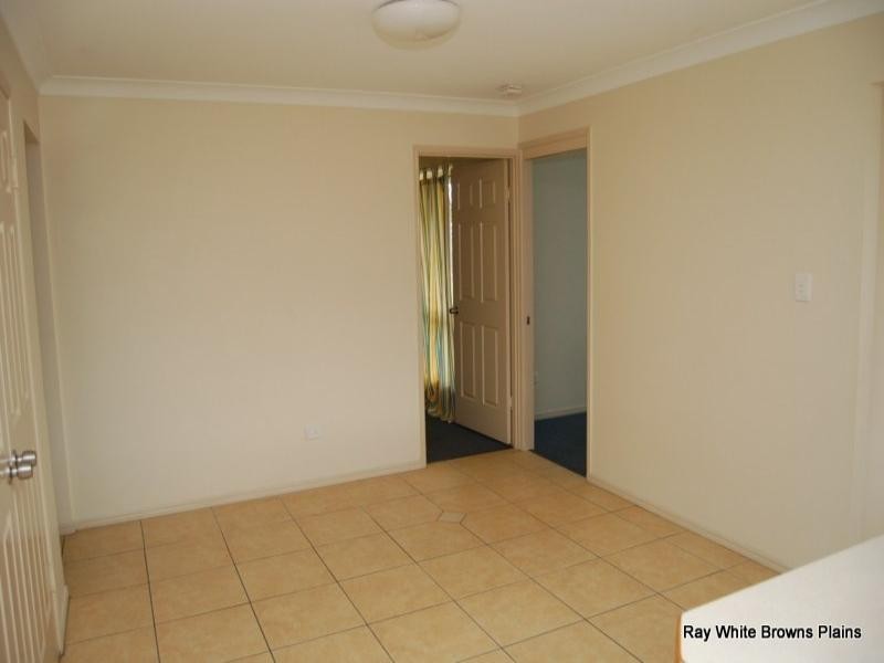 10 Indica Crescent, Regents Park QLD 4118